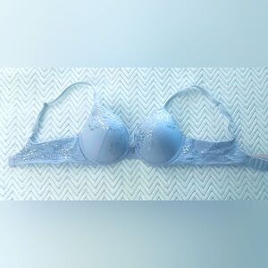 Body by Victoria perfect shape
Victoria Secret 34C